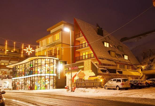 Hotel dominic