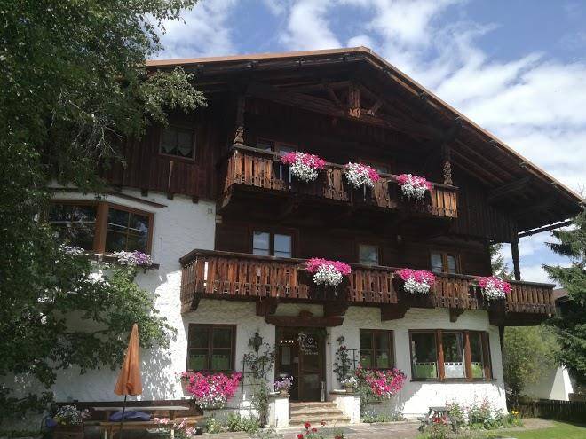 Gastehaus lasser