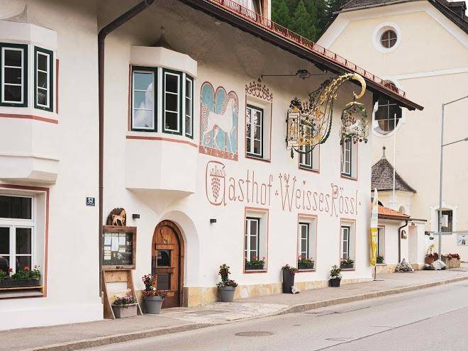 Gasthof weisses rossl