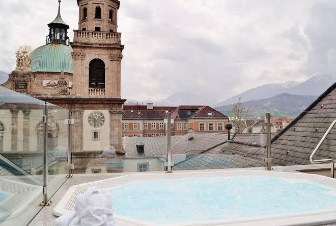 Hotel grauer bar