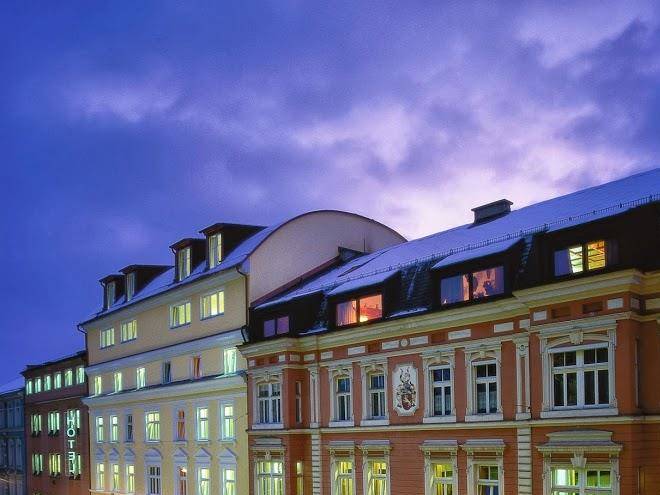 Hotel sailer