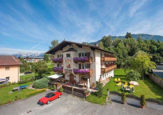 Hotel garni pension entstrasser