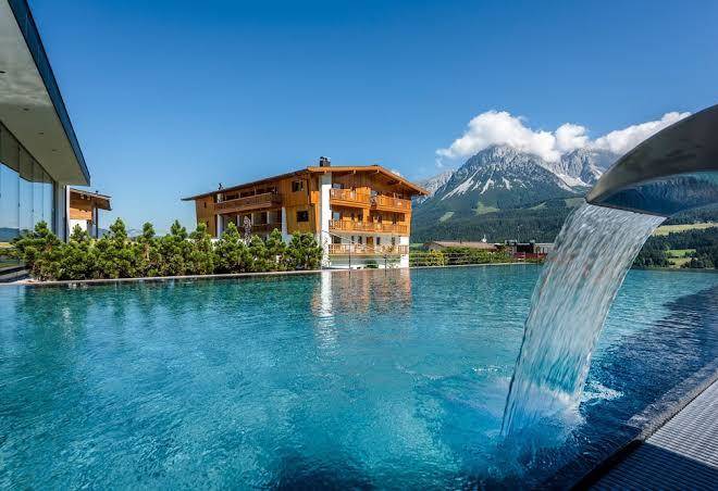 Hotel der bar