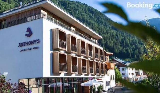 Anthony's st anton