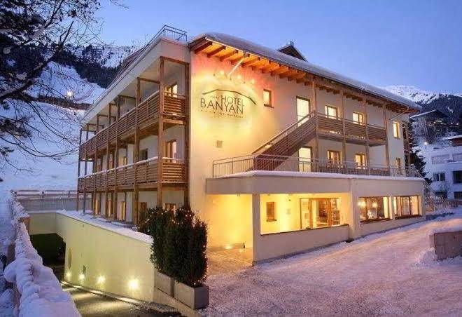 Banyan hotel