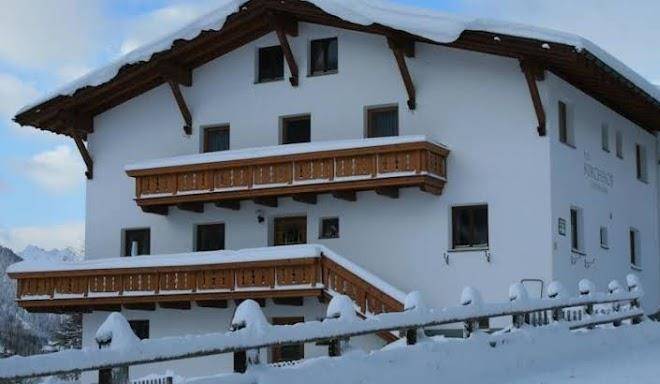 Haus am kirchhof