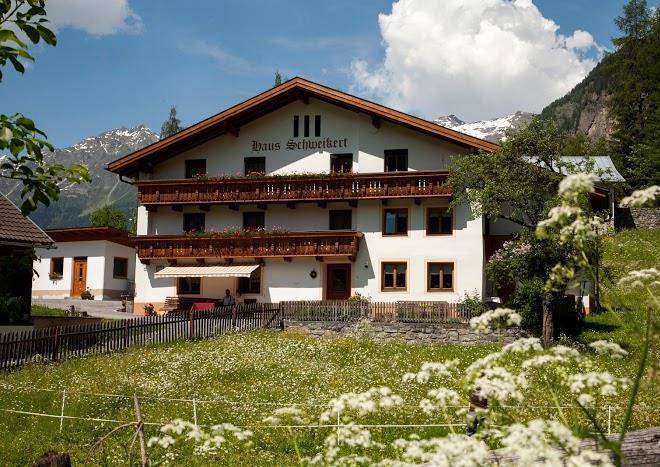 Haus schweikert