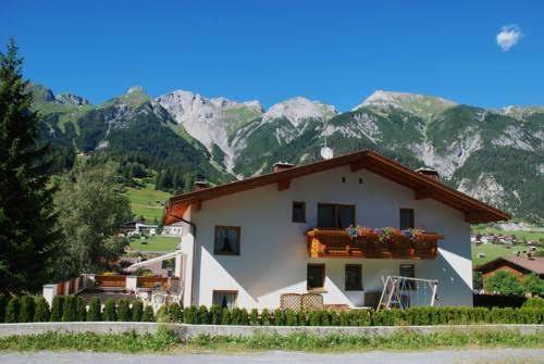 Haus stark in pettneu am arlberg