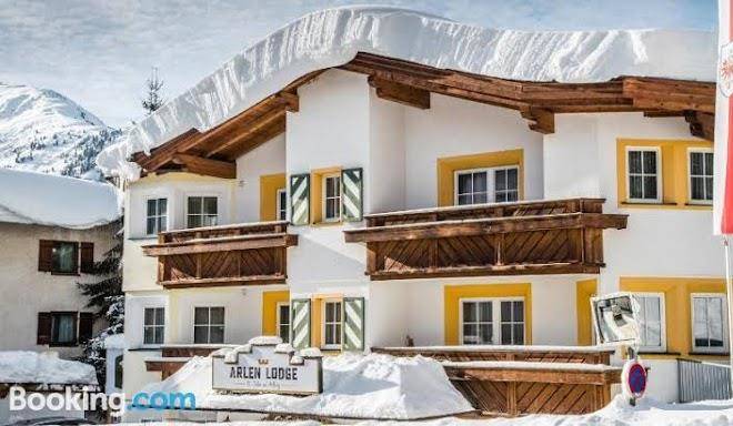 Arlen lodge hotel