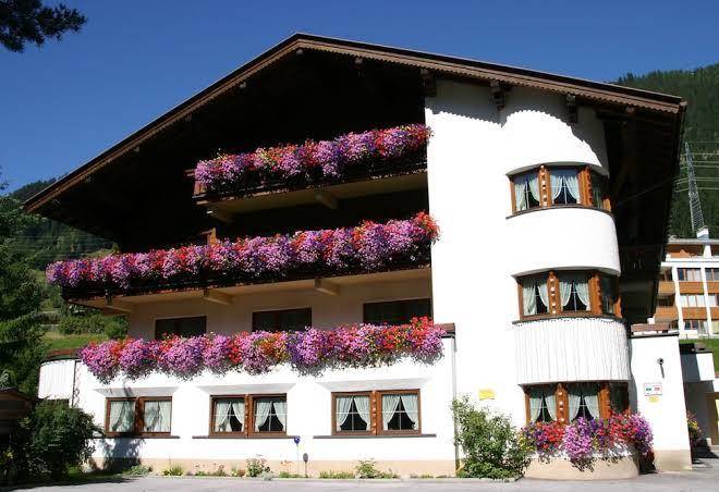 Hotel senn garni