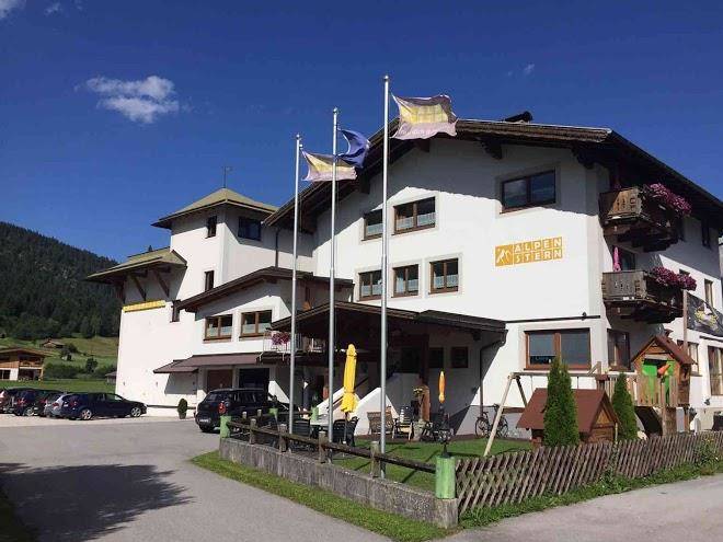 Alpenstern lermoos ferienwohnungen pension suites