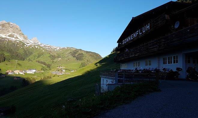 Haus sonnenfluh