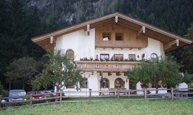 Vronis waldhaus