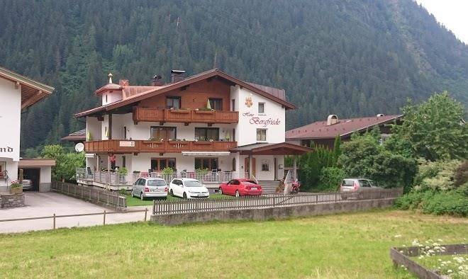 Haus bergfriede