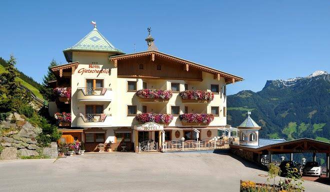 Hotel gletscherblick hippach im zillertal