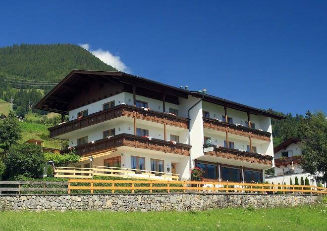 Hotel pension eichenhof fugenberg zillertal