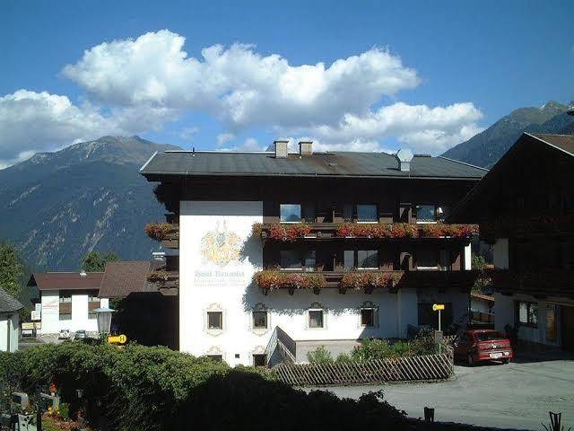 Hotel restaurant neuwirt