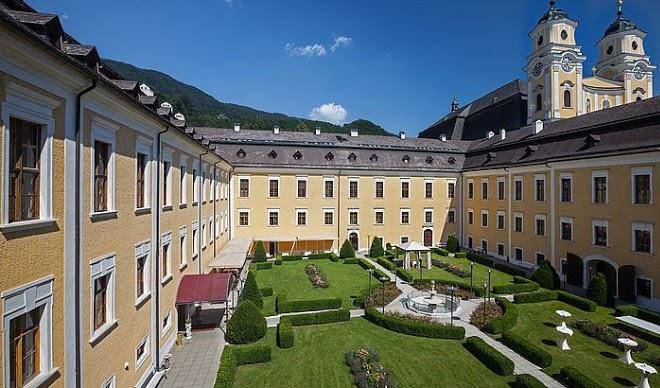 Schlosshotel mondsee