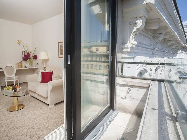 Hotel amadeus wildpretmarkthotelbetriebsgesellschaft mbh