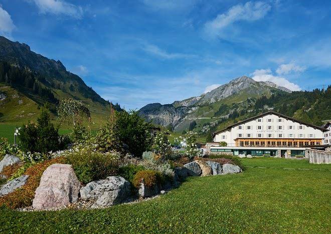 Apres Post Hotel Image