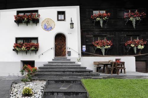 Haus lucas tschofen