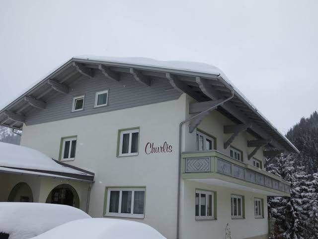 Pension churlis