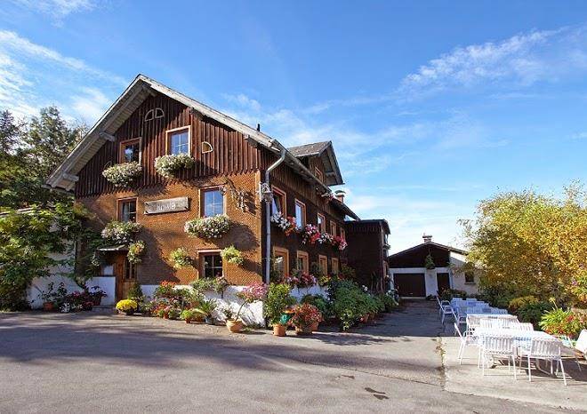 Rossle ein haus fur gaste