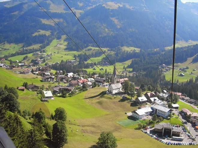 Bergfuhrer husle fam kosmis