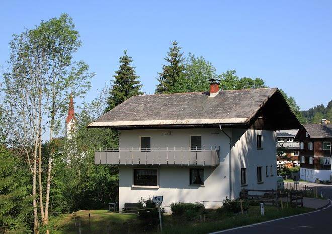 Haus nella