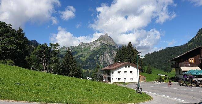 Hotel Gasthof Tannberg Image