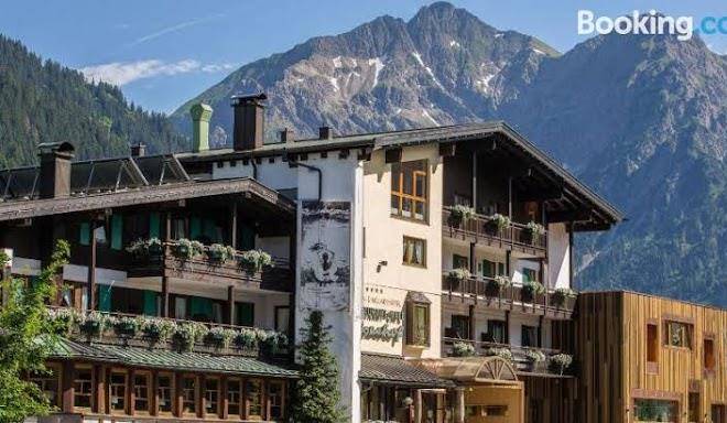 Verwohn & wellnesshotel walserhof