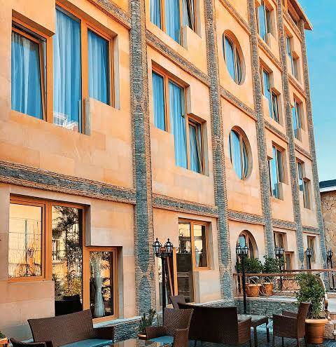 Hotel bayil breeze