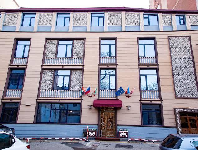 Mildom hotel baku
