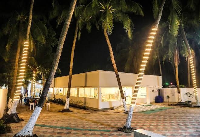Fantasy hotel & resort
