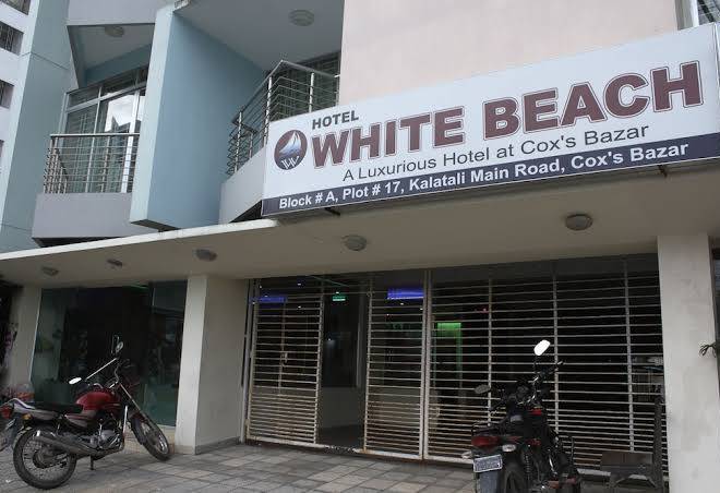 Hotel white beach