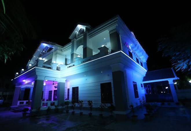 Novem Inn & Holidays Image