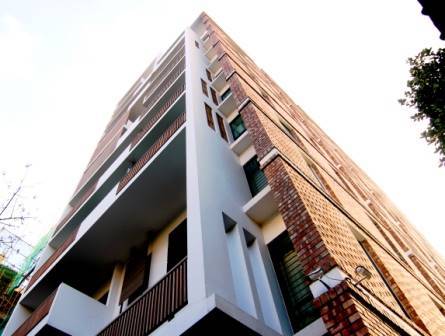 The colonial residence & suites