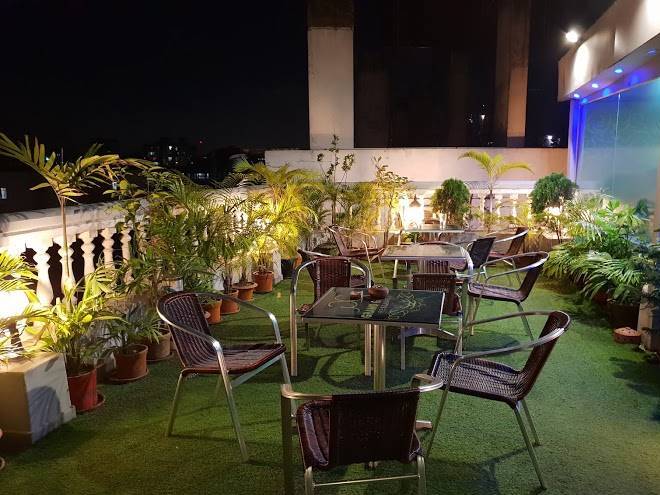 Grand dhaka hotel
