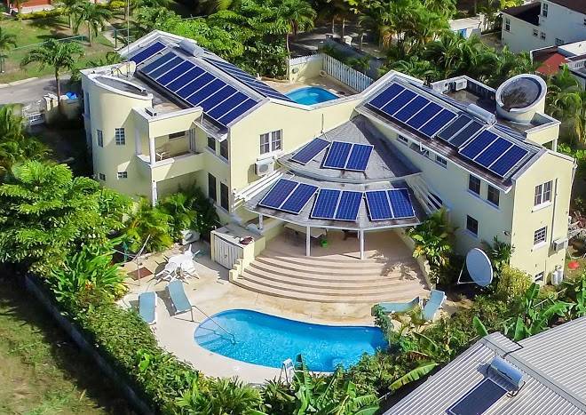 Vida Mejor East & West Pool Image