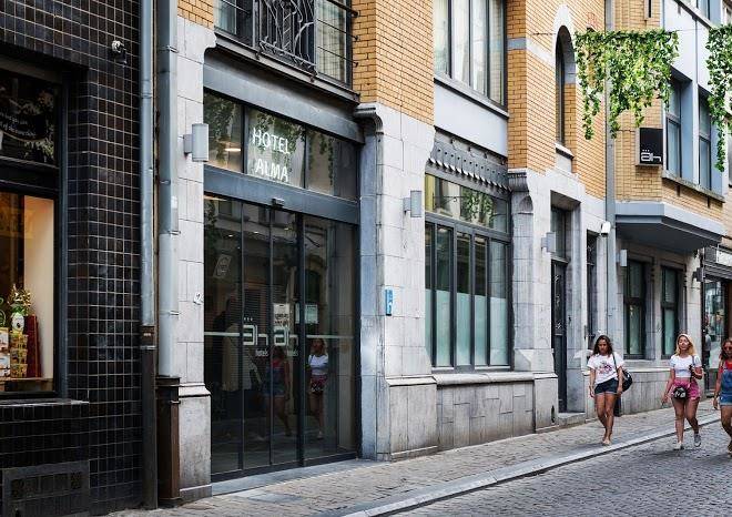 Alma Grand Place Hotel Image