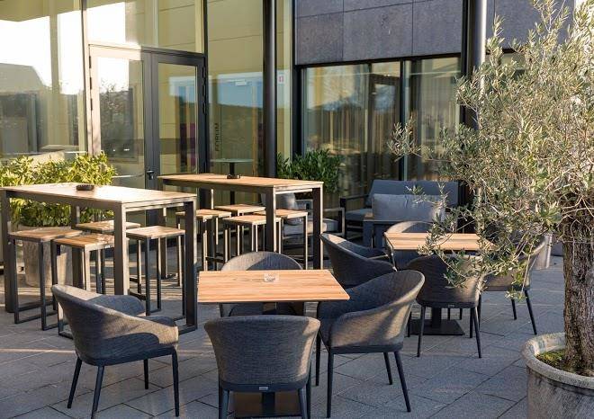 Mezzo hotel & business