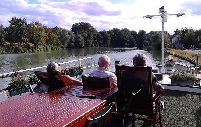 Barge johanna b&b and cruises