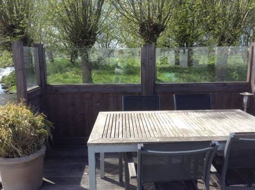 Holiday home het walhuisje