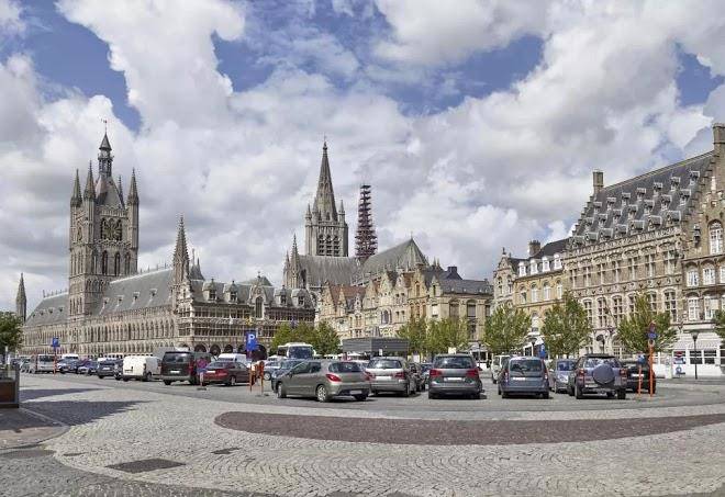 Two White Pigeons Image