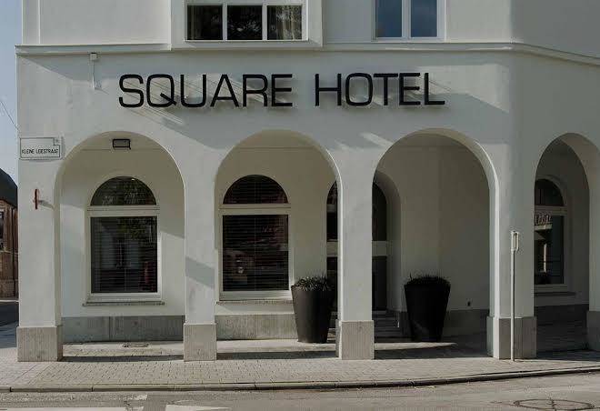 Square hotel