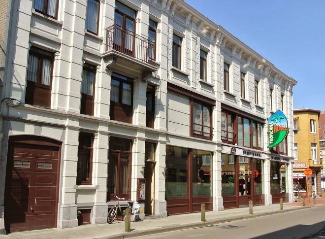 Hotel tropicana