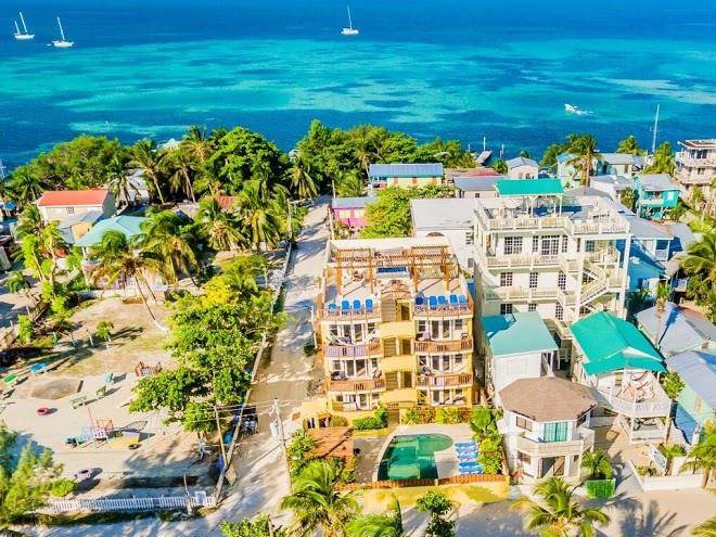 Cayereef Beachfront Boutique Condo Hotel Image