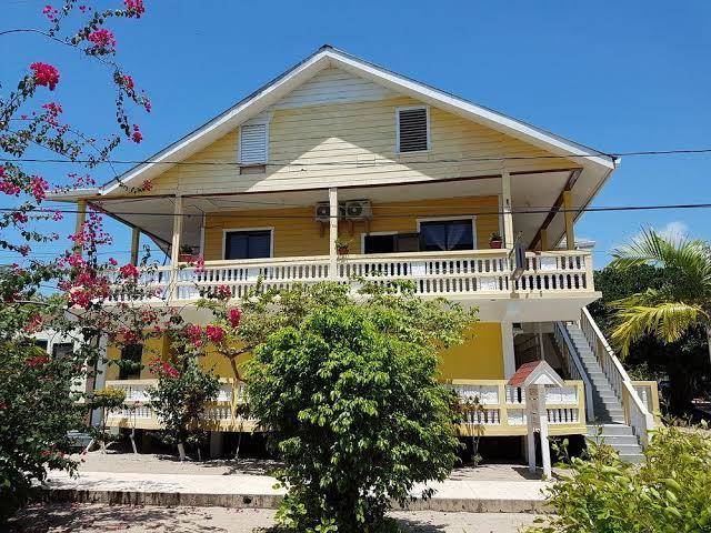 Serenade Hotel Image