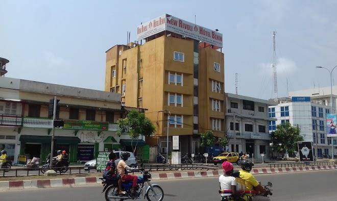 New rivoli hotel