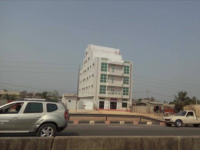 White horse hotel benin